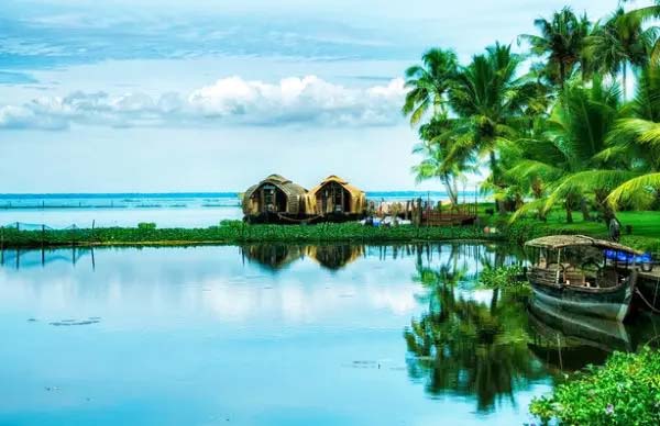 kumarakom-backwater
